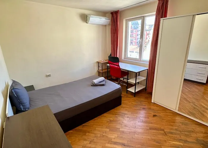 Central District 3 Bedroom Place *