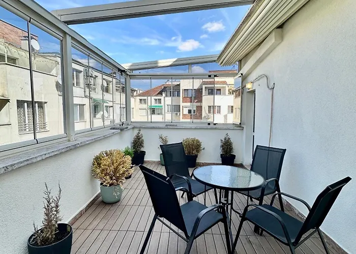 Central District 3 Bedroom Place アパート プロヴディフ