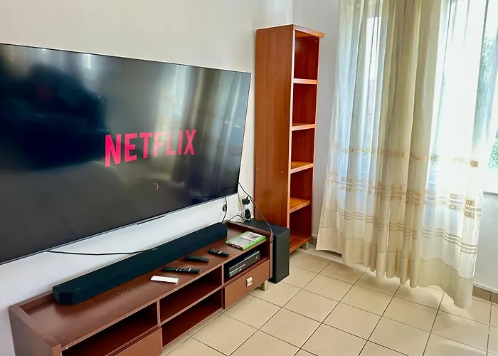 アパート Central District 3 Bedroom Place プロヴディフ