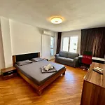 Daire Central District 3 Bedroom Place *