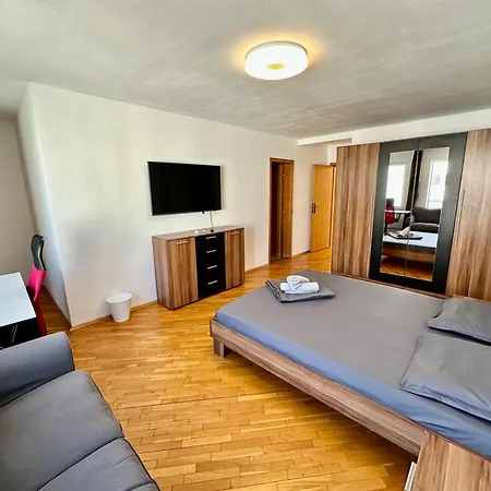 Apartmán Central District 3 Bedroom Place Plovdiv