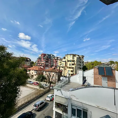 Central District 3 Bedroom Place *