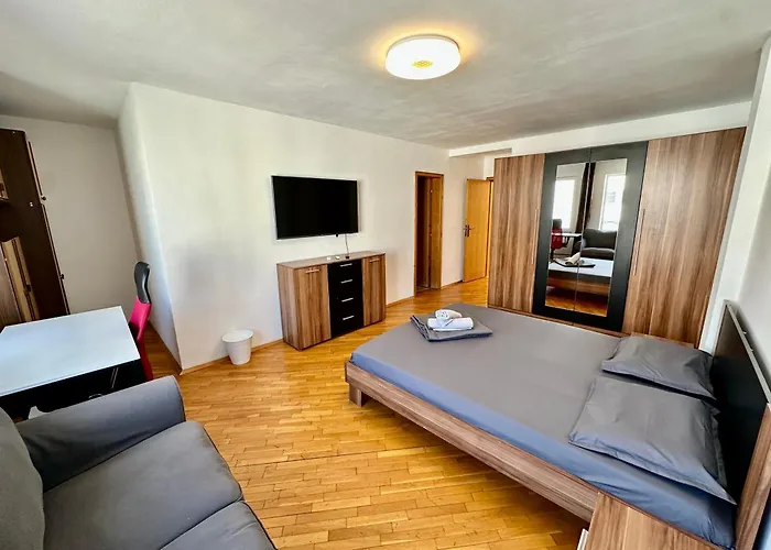 Apartmán Central District 3 Bedroom Place Plovdiv