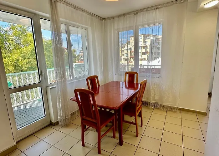 Apartmán Central District 3 Bedroom Place